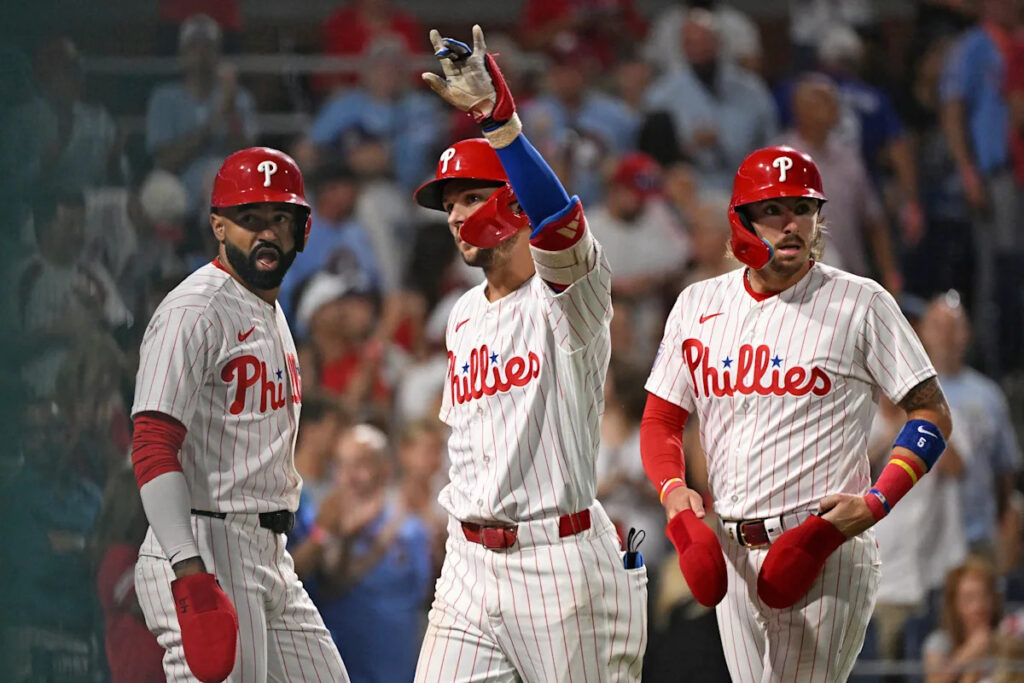 Trea Turner shakes off defensive miscues, Philly fan boos to lead Phillies past Dodgers with 2 HRs, 5 RBI Trea Turner shakes off defensive miscues, Philly fan boos to lead Phillies past Dodgers with 2 HRs, 5 RBI