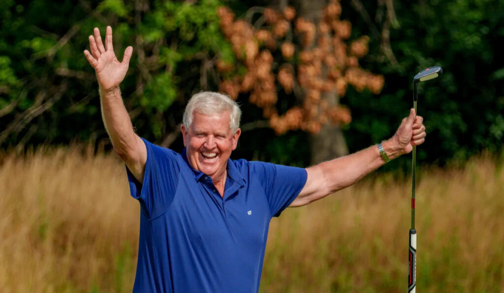 Two swings, two aces for Colin Montgomerie at new Wee Course Two swings, two aces for Colin Montgomerie at new Wee Course