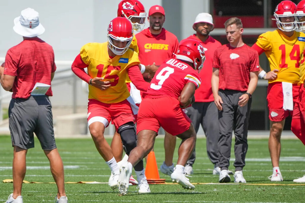 Patrick Mahomes turned rehab into a competition. No surprise he’s winning | Opinion