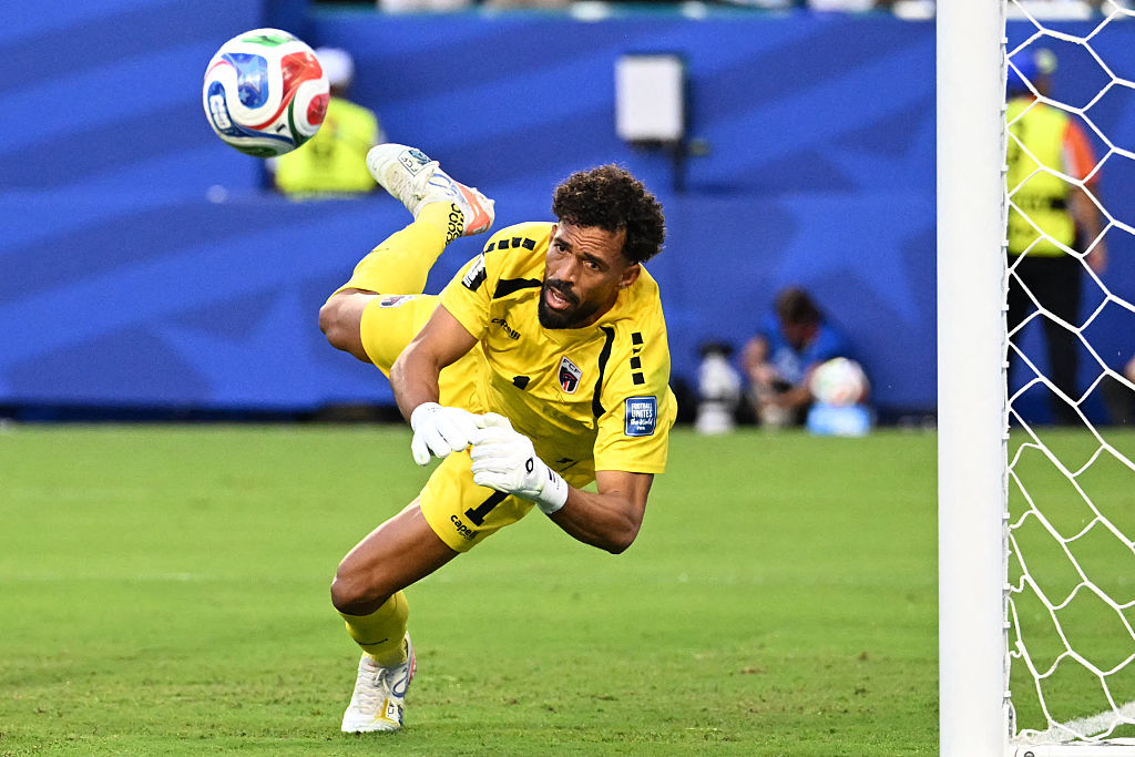 🤩 Cup sensation Vozinha joins South American club 🤩 Cup sensation Vozinha joins South American club