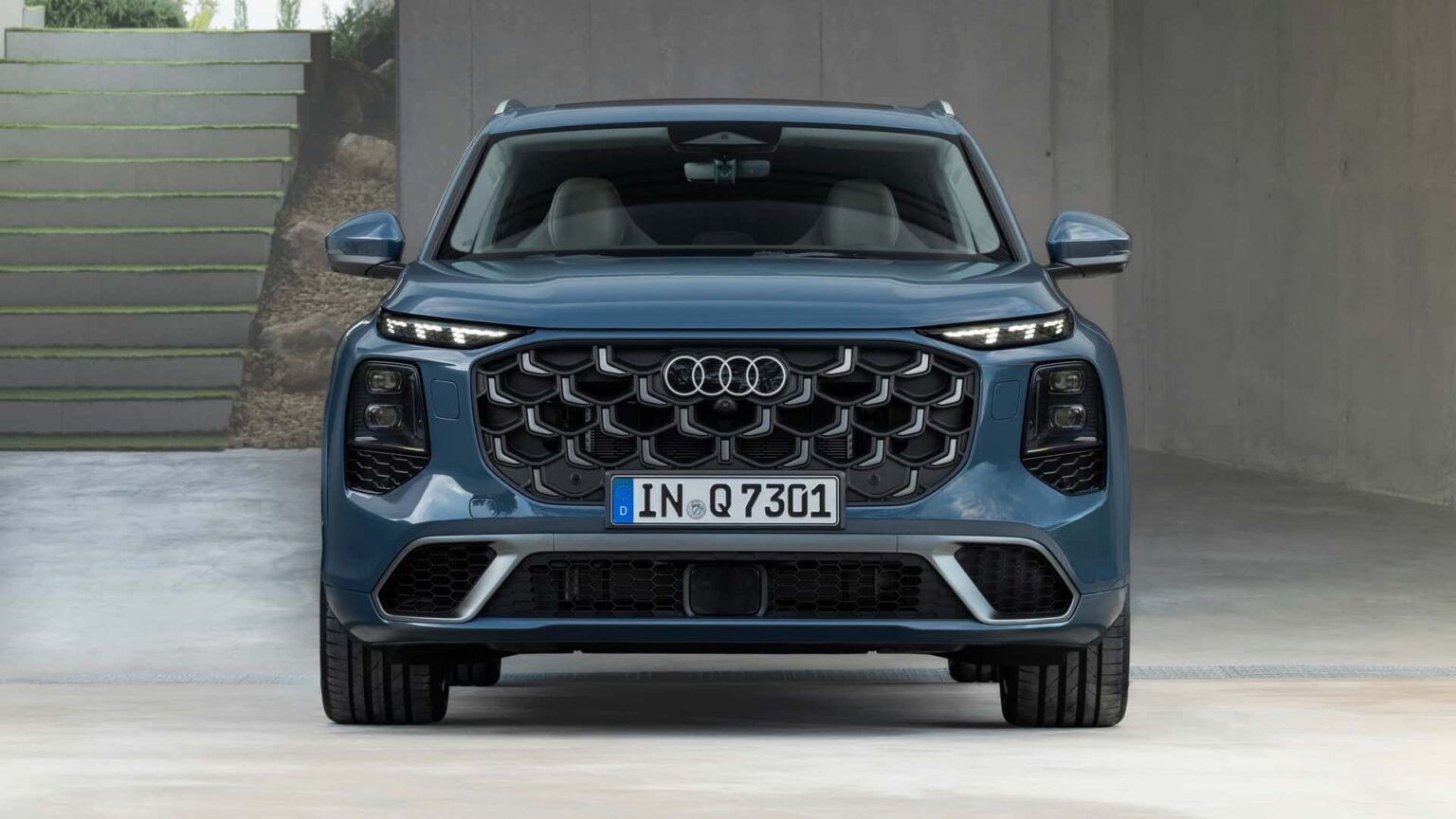 The Audi Q7 Gets A Price Hike, While The SQ7 Nears 0,000 The Audi Q7 Gets A Price Hike, While The SQ7 Nears 0,000