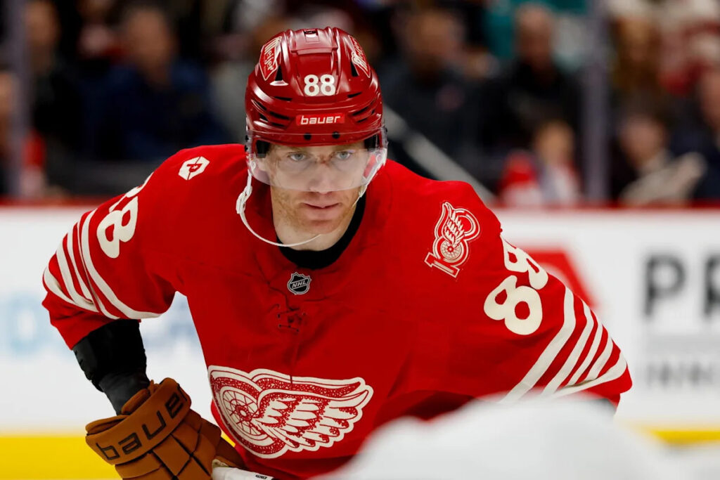 Future Hall Of Famer Patrick Kane Remains Unsigned