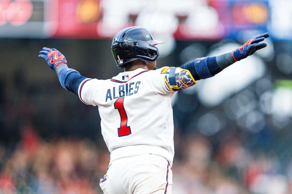Ozzie Albies, excellent pitching, and late offense power Braves win over Cardinals, 5-1 Ozzie Albies, excellent pitching, and late offense power Braves win over Cardinals, 5-1
