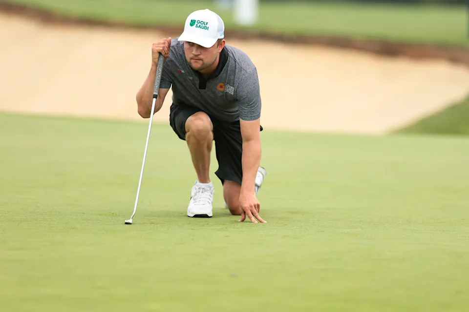 Kipp Popert lines up his putt on the ninth hole during the first round of the 2026 U.S. Adaptive Open at Woodmont Country Club (South Course) in Rockville, Md. on Monday, July 6, 2026. (Kathryn Riley/USGA)