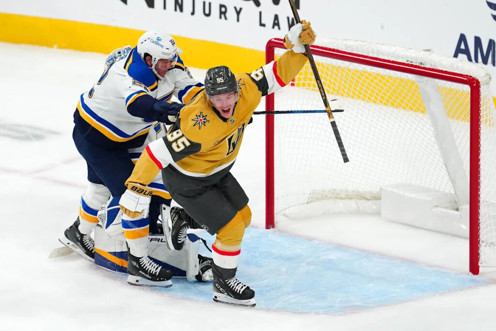 Welcome Back, Old Friend: Golden Knights Reunite With Scoring Winger Welcome Back, Old Friend: Golden Knights Reunite With Scoring Winger