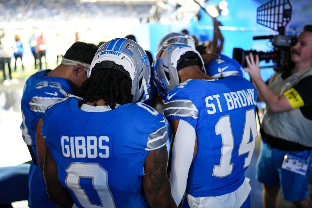 Lions News: Detroit’s roster ranks just outside top 5 Lions News: Detroit’s roster ranks just outside top 5
