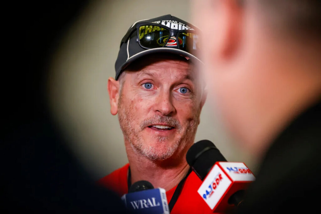 Hurricanes owner Tom Dundon engraves family members before players on Stanley Cup