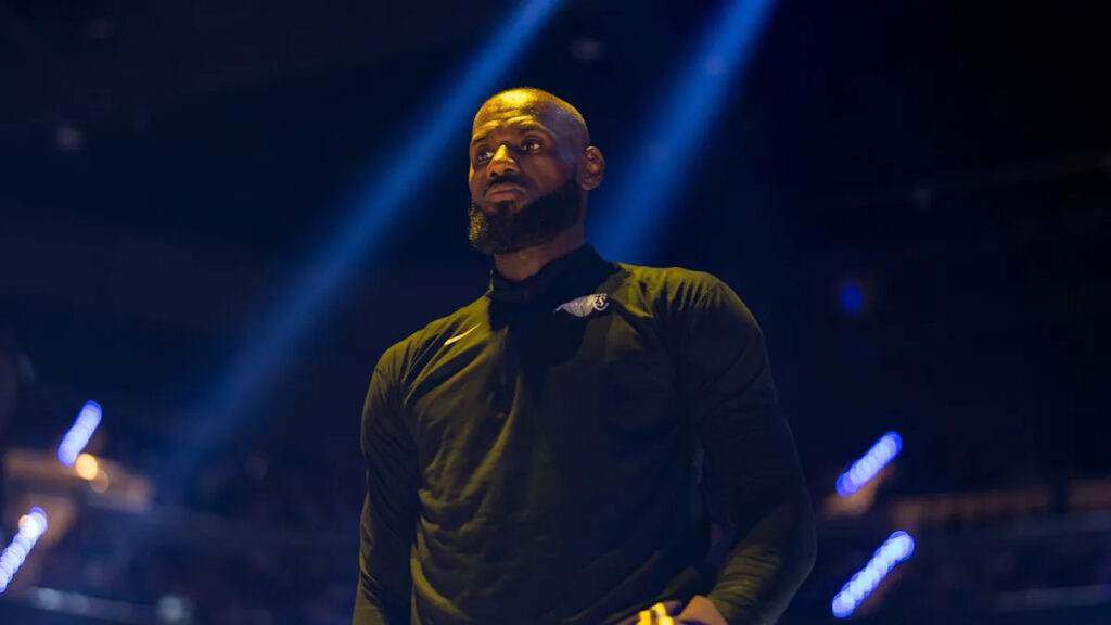Latest LeBron James rumors: ‘He’s much closer to a decision,’ Antetokounmpo makes his pitch Latest LeBron James rumors: ‘He’s much closer to a decision,’ Antetokounmpo makes his pitch