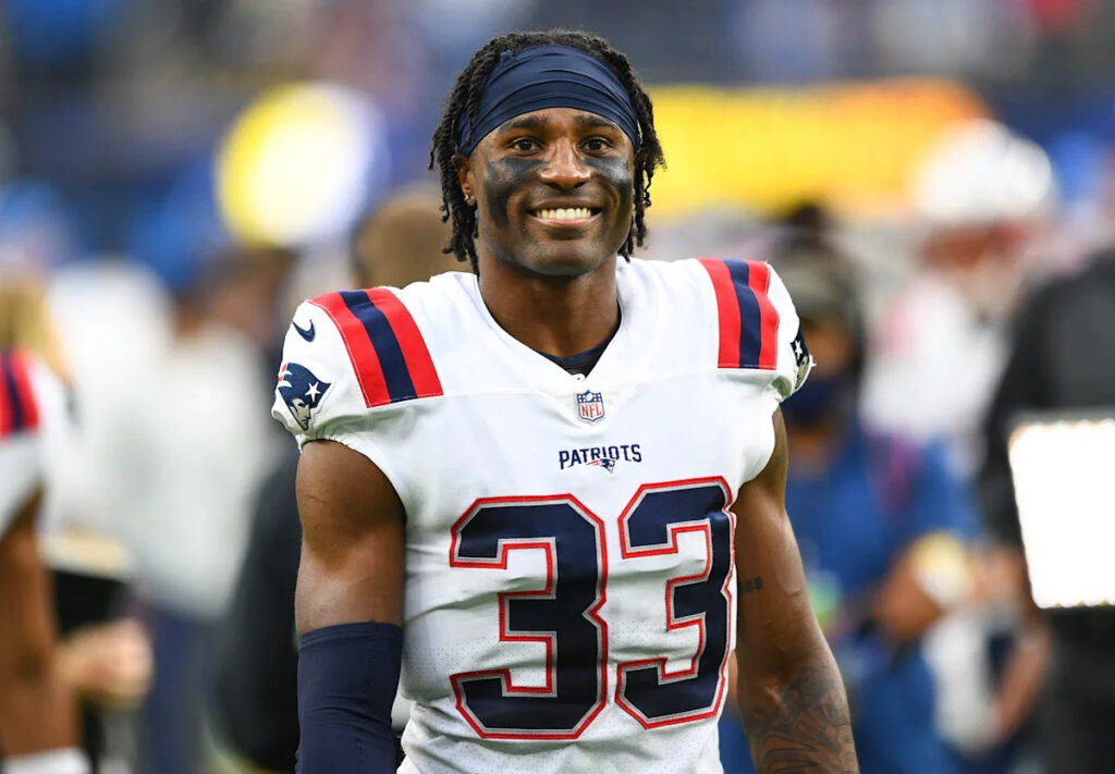 Joejuan Williams, former second-round draft pick, returns to Patriots Joejuan Williams, former second-round draft pick, returns to Patriots