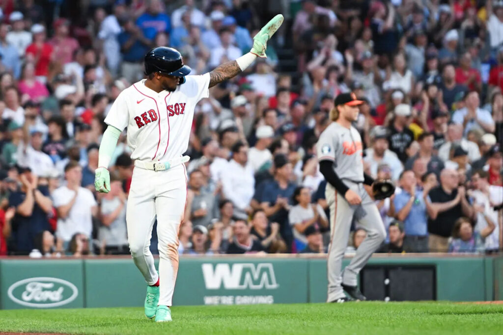 Red Sox tie all-time franchise record with 15th consecutive win