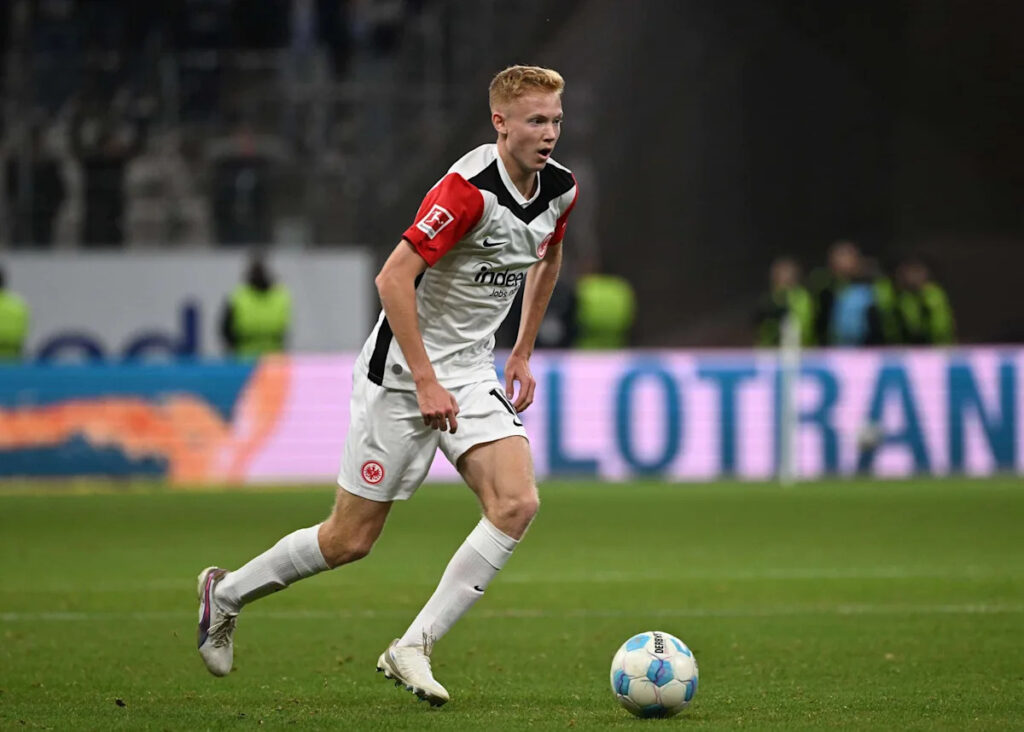 Report: Man United keen on move to sign Bundesliga midfielder Report: Man United keen on move to sign Bundesliga midfielder