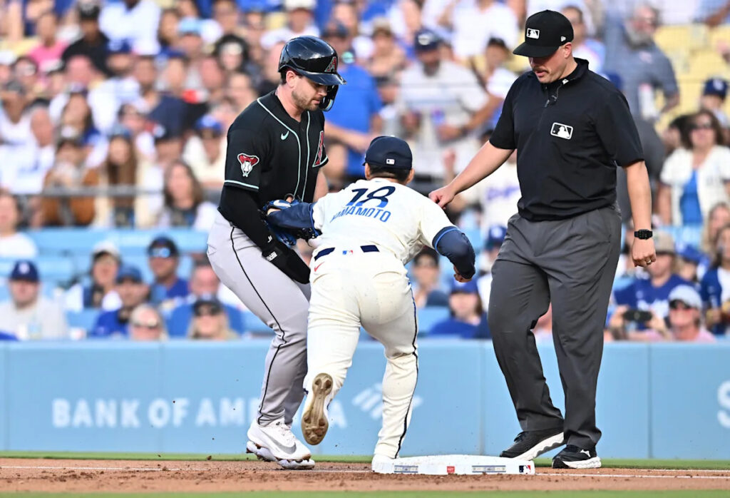 Dodgers drop second straight clunker to Diamondbacks