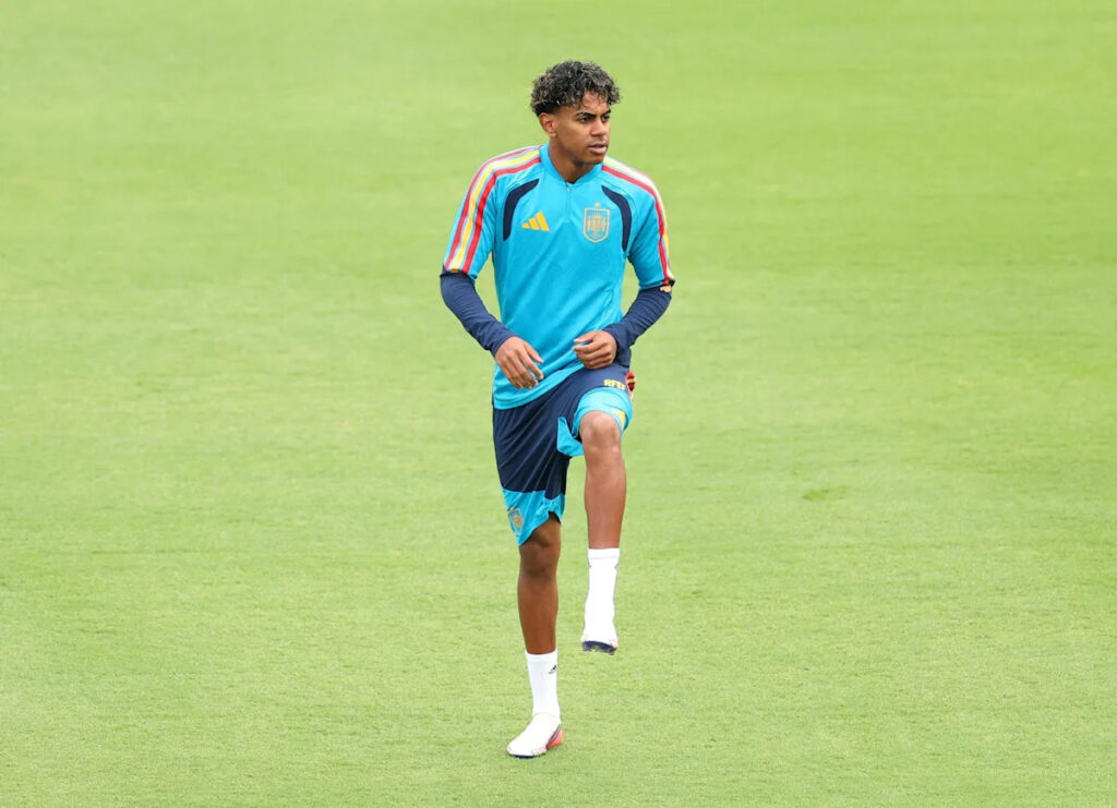 Just in: Lamine Yamal sidelined during Spain training with discomfort