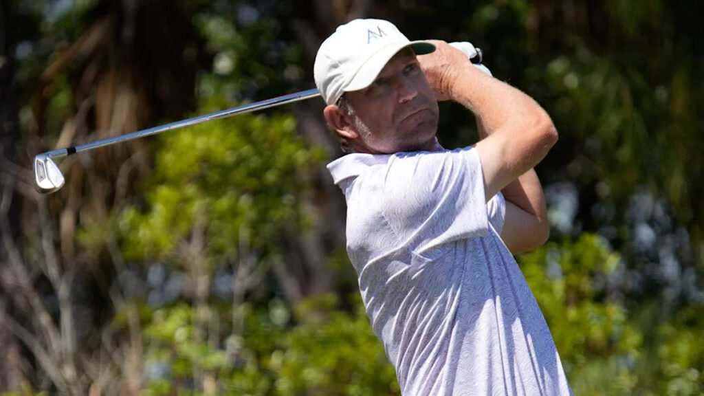 McNeill shoots 66 to take a 2-shot lead into the weekend at the US Senior Open McNeill shoots 66 to take a 2-shot lead into the weekend at the US Senior Open