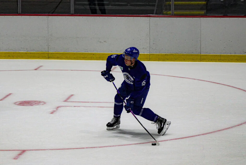 Canucks Are Getting A Bona-Fide Competitor In First-Round Pick Adam Novotný Canucks Are Getting A Bona-Fide Competitor In First-Round Pick Adam Novotný