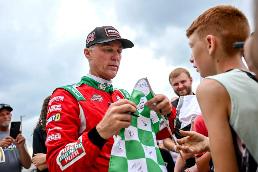 Kevin Harvick Sheds Light on One Reason Why Ford Isn’t Matching Toyota’s NASCAR Success Kevin Harvick Sheds Light on One Reason Why Ford Isn’t Matching Toyota’s NASCAR Success