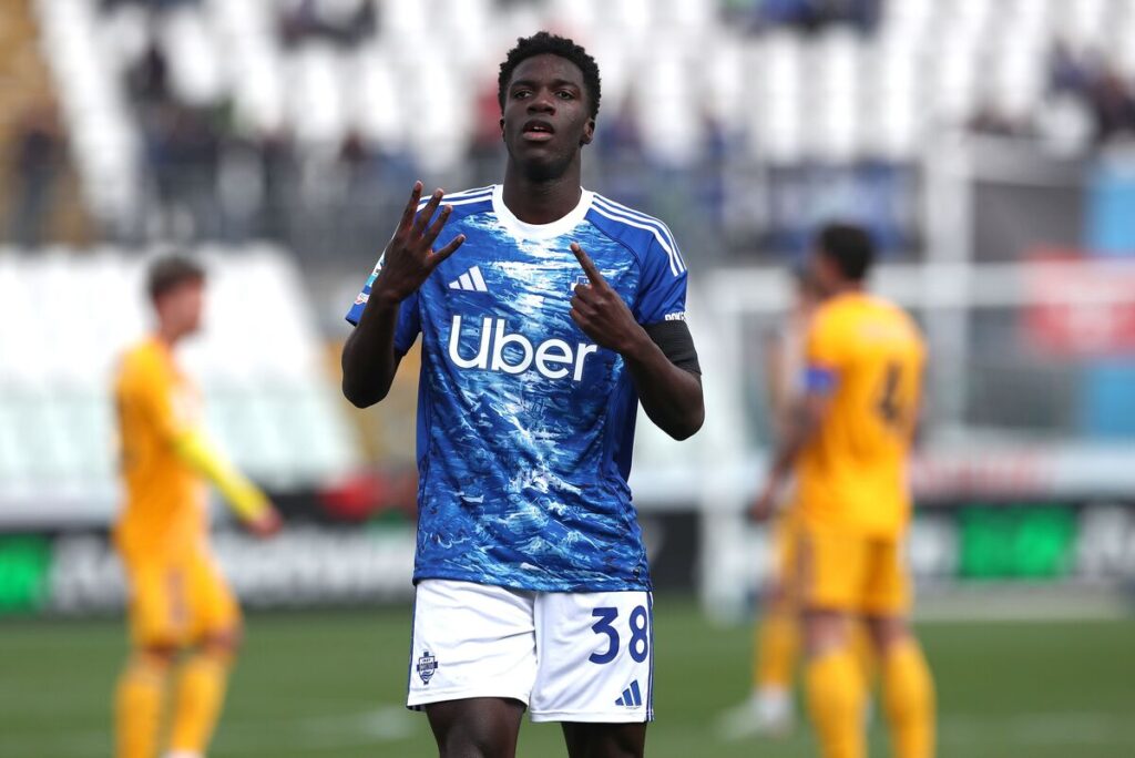 Galatasaray preparing offer for Como winger Diao, also of interest to Roma Galatasaray preparing offer for Como winger Diao, also of interest to Roma