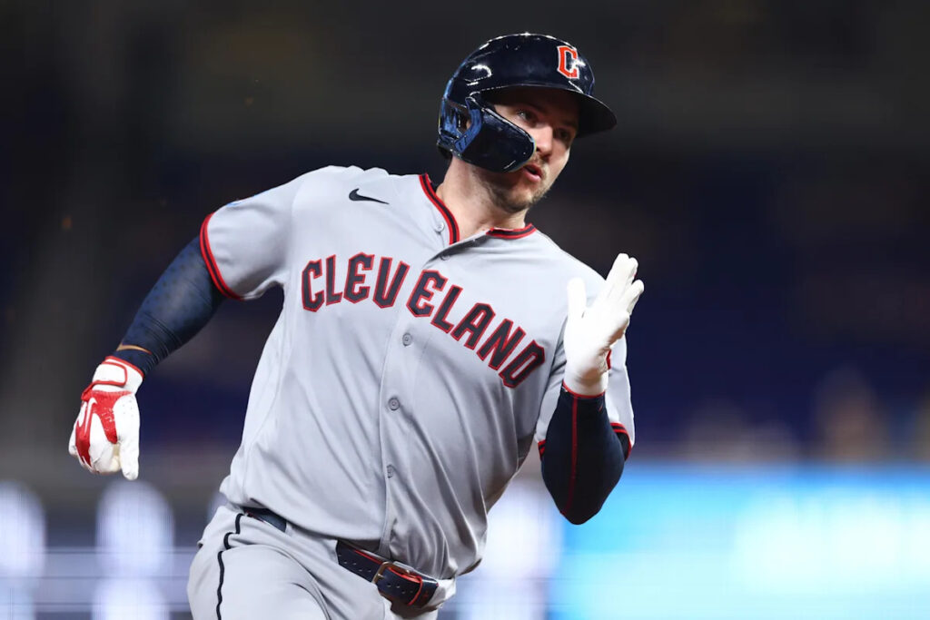 PIRATES AT GUARDIANS, GAME ONE, discussion: Williams vs. Jones PIRATES AT GUARDIANS, GAME ONE, discussion: Williams vs. Jones