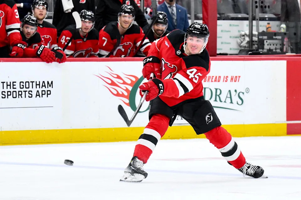 Blue Jackets Sign Veteran Defenseman Colton White