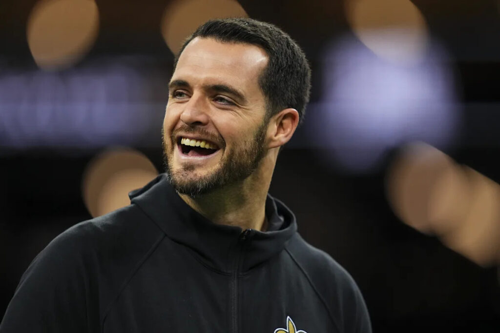 Rams should reach out to Derek Carr and offer a backup job