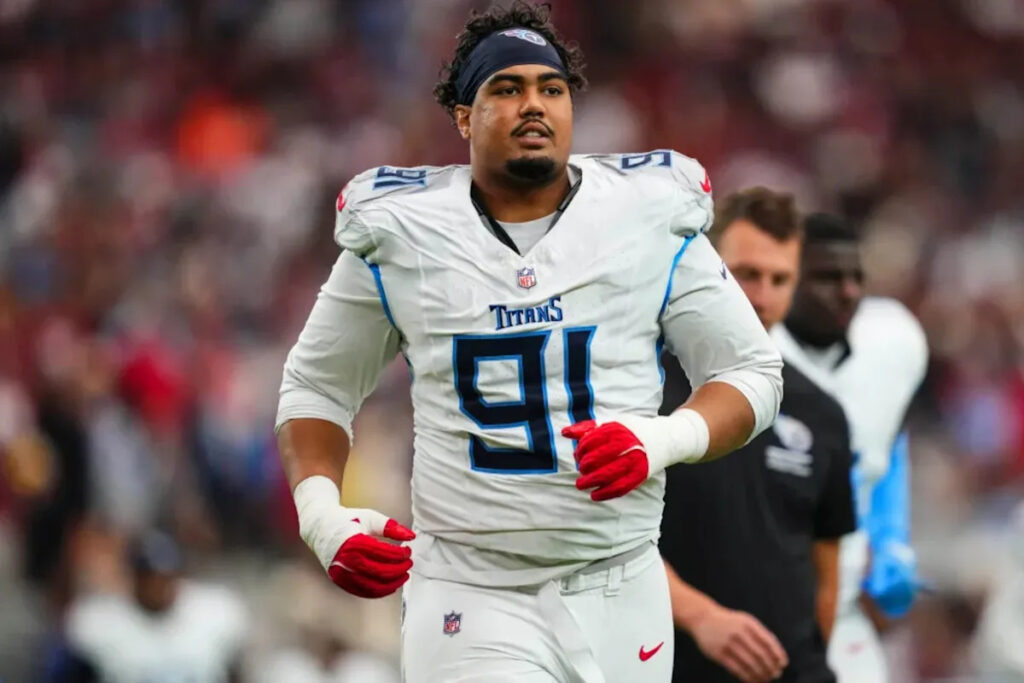 Giants claim defensive lineman C.J. Ravenell after being cut by Titans