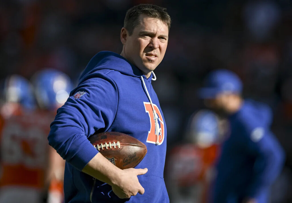 Doug Farrar explains what Buffalo Bills’ defense may do under DC Jim Leonhard Doug Farrar explains what Buffalo Bills’ defense may do under DC Jim Leonhard