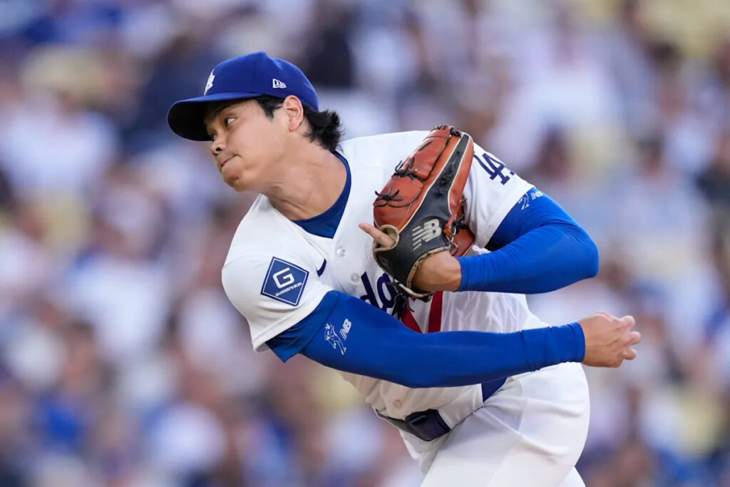 Shohei Ohtani to miss Saturday’s game after exiting Padres-Dodgers with biceps injury