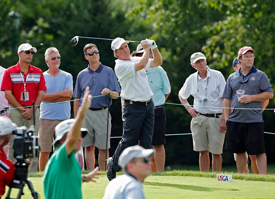 Gene Sauers tees off on the 16th hole during the 4th round of the 2016 U.S. Senior Open at the Scioto Country Club on August 15, 2016. (Kyle Robertson / The Columbus Dispatch)