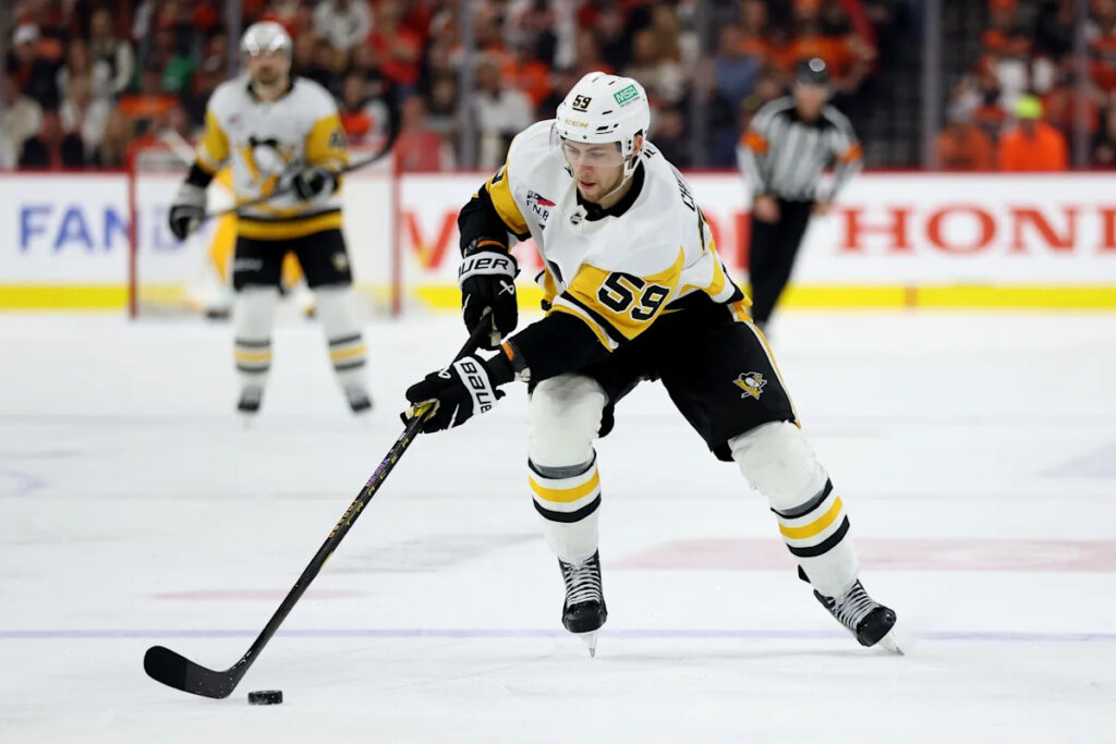 Penguins re-sign Egor Chinakhov, Arturs Silovs to contracts Penguins re-sign Egor Chinakhov, Arturs Silovs to contracts