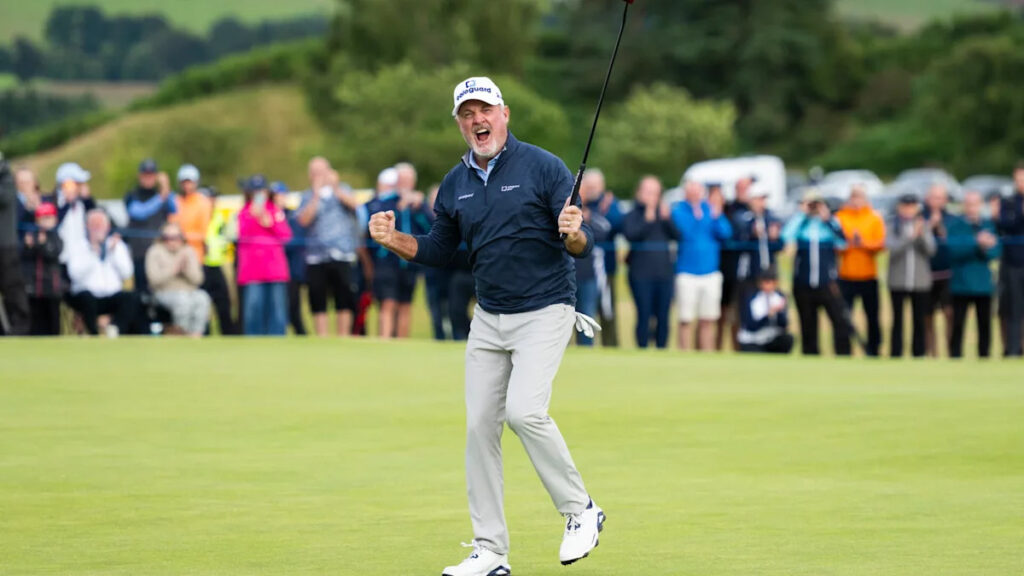 American Jerry Kelly holds his nerve on the 18th to win ISPS Handa Senior Open