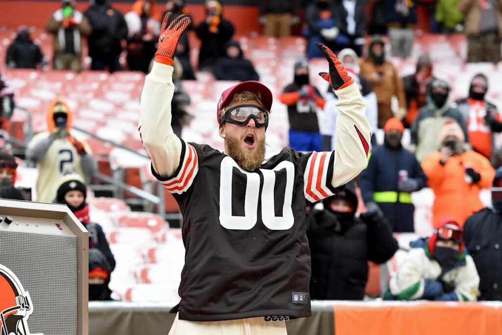 Boxer Jake Paul wants to play in the NFL and for the Browns
