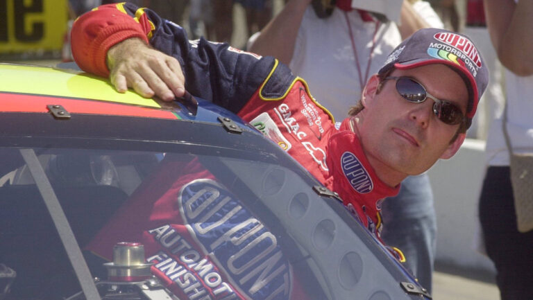 Who Won the First Brickyard 400? Looking Back at Jeff Gordon’s Historic Victory Who Won the First Brickyard 400? Looking Back at Jeff Gordon’s Historic Victory
