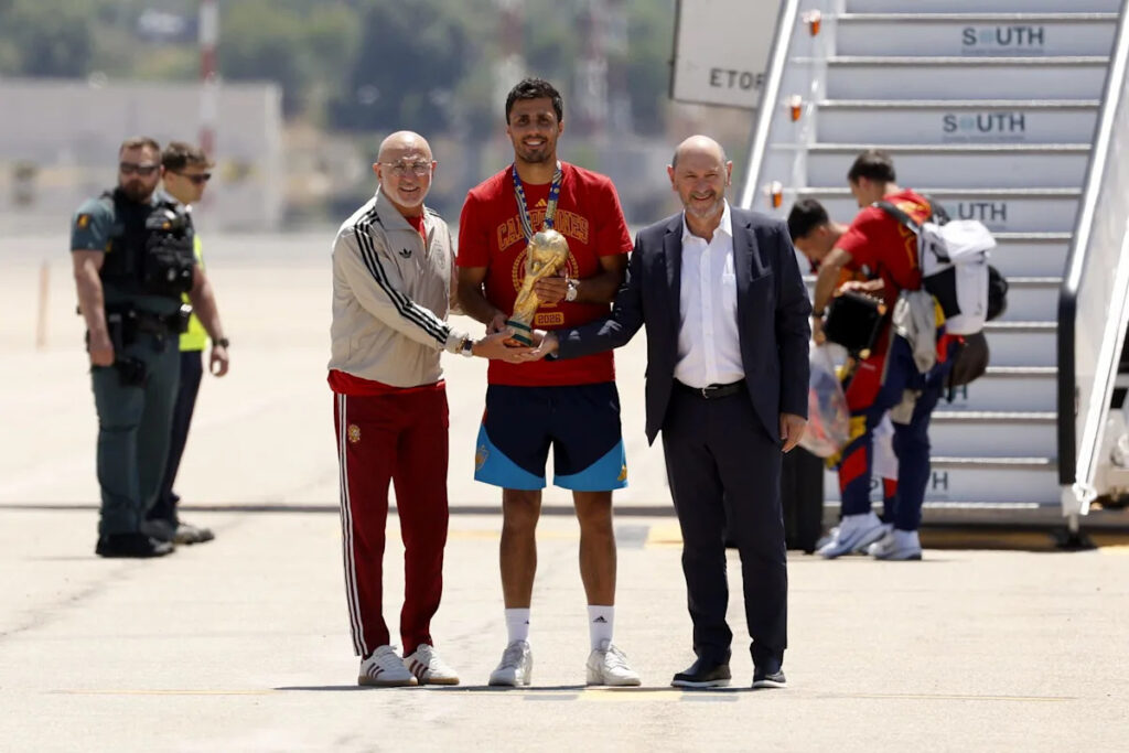 Manchester City mainstay determined to secure Real Madrid switch this summer – Romano Manchester City mainstay determined to secure Real Madrid switch this summer – Romano