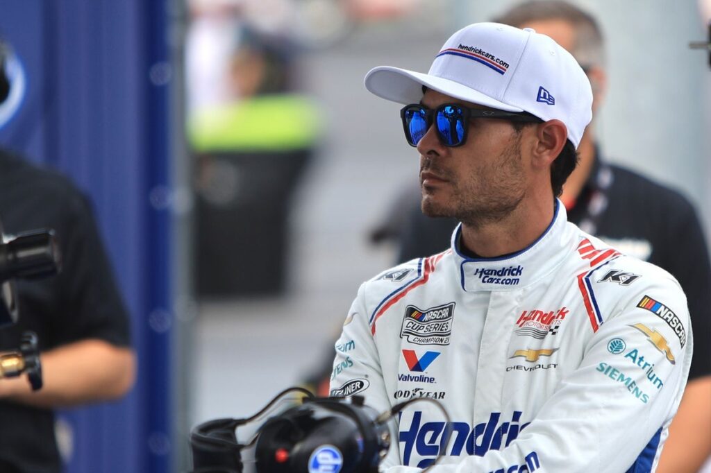 Kyle Larson responds to Scott Dixon: NASCAR races are too long Kyle Larson responds to Scott Dixon: NASCAR races are too long