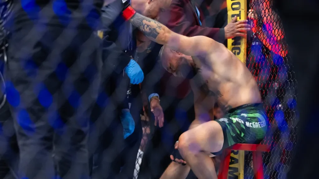 Social media reacts to Conor McGregor injuring knee in opening moments of return fight vs. Max Holloway Social media reacts to Conor McGregor injuring knee in opening moments of return fight vs. Max Holloway