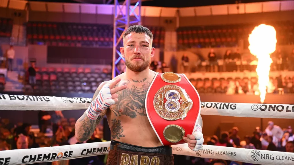 Full card results as Liam Paro dethrones Lewis Crocker