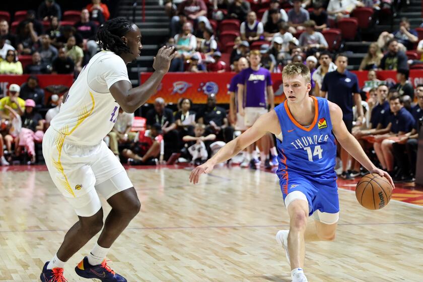 Lakers’ Arthur Kaluma erupts for 34 points in breakout Summer League performance Lakers’ Arthur Kaluma erupts for 34 points in breakout Summer League performance