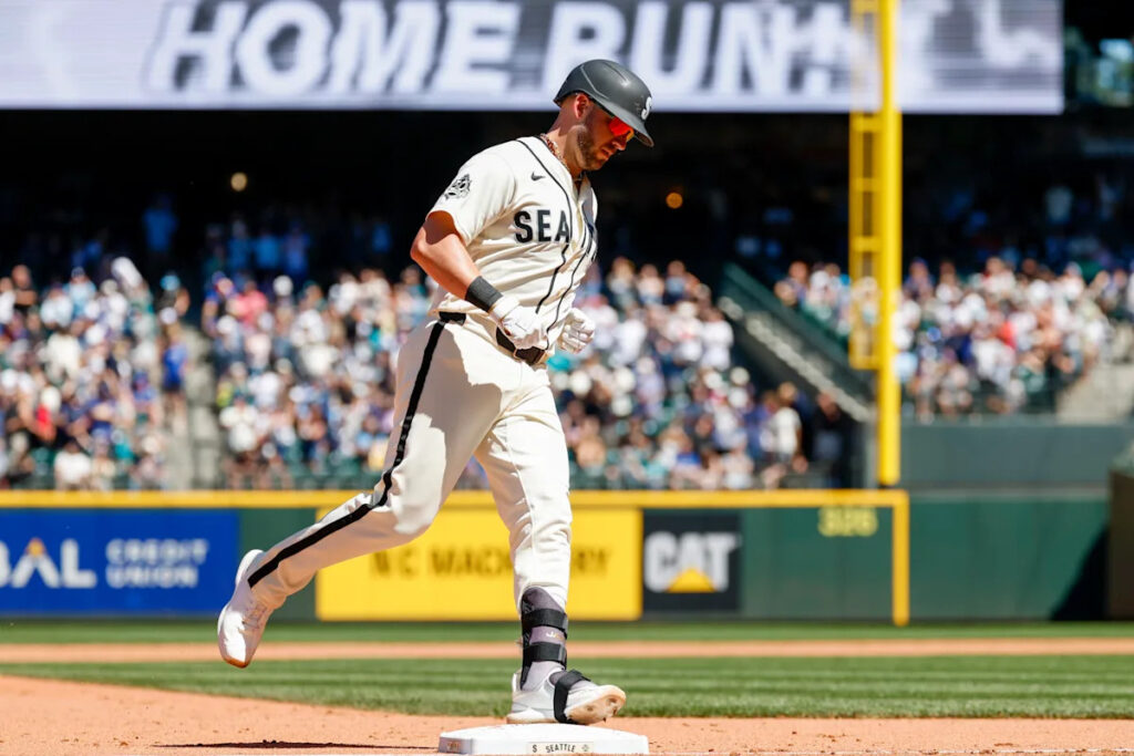Sundays are for the Garv: Mitch Garver homers in 4-0 Mariners win