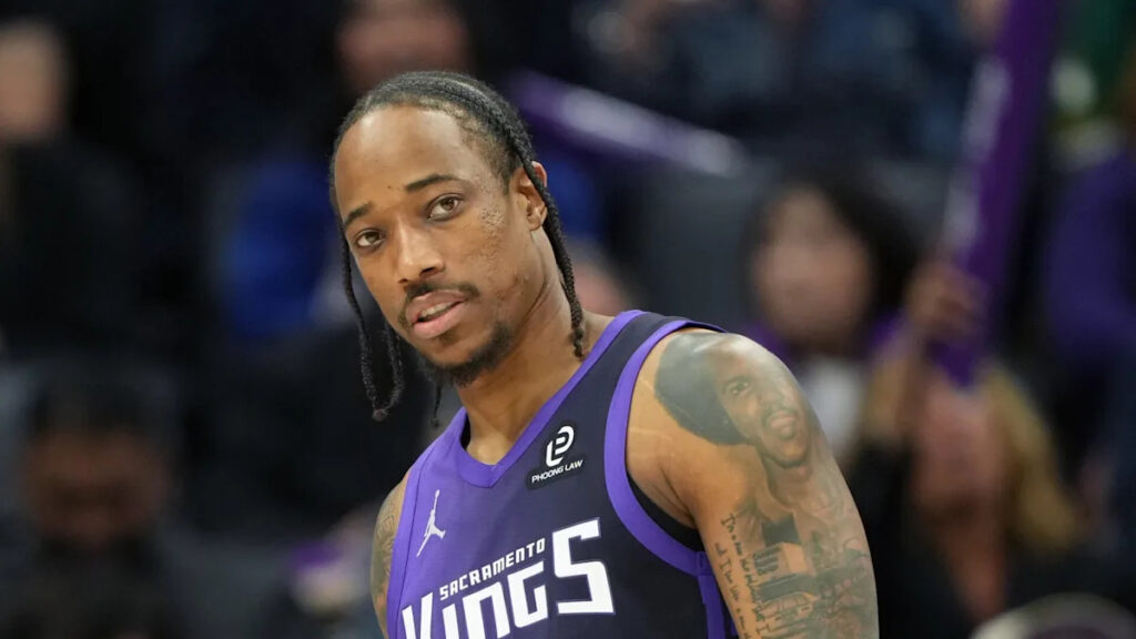Kings reportedly to waive DeMar DeRozan, making him free agent Kings reportedly to waive DeMar DeRozan, making him free agent
