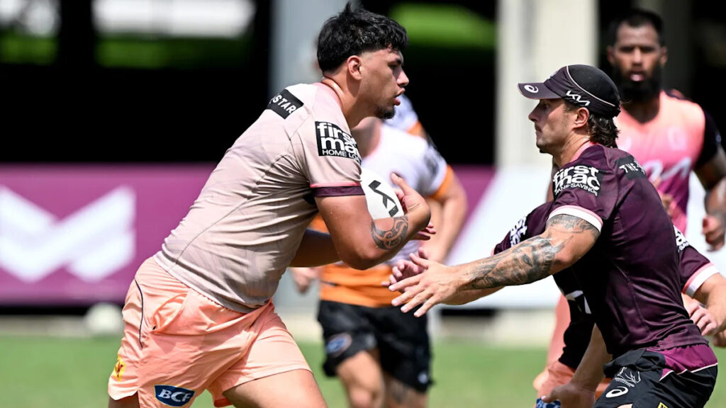 6-foot-9, 268-pound Aussie Ben Te Kura quits rugby to pursue NFL career 6-foot-9, 268-pound Aussie Ben Te Kura quits rugby to pursue NFL career