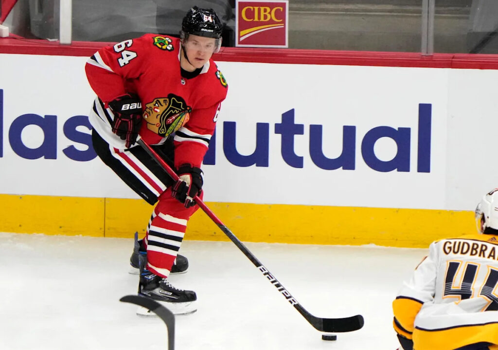 Former Blackhawks Forward Signs Multi-Year Deal Overseas