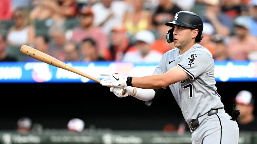 Pirates acquire Brandon Eisert, Jacob Gonzalez from White Sox in a trade that includes a draft pick Pirates acquire Brandon Eisert, Jacob Gonzalez from White Sox in a trade that includes a draft pick