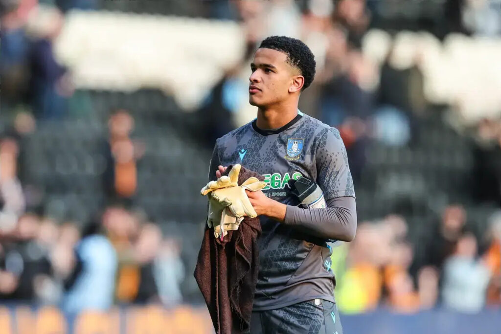 Manchester City agree £10 million package for League One goalkeeper – Championship loan expected Manchester City agree £10 million package for League One goalkeeper – Championship loan expected