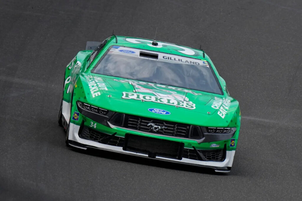 Todd Gilliland competes surprising In-Season Challenge run by collecting million paycheck Todd Gilliland competes surprising In-Season Challenge run by collecting million paycheck