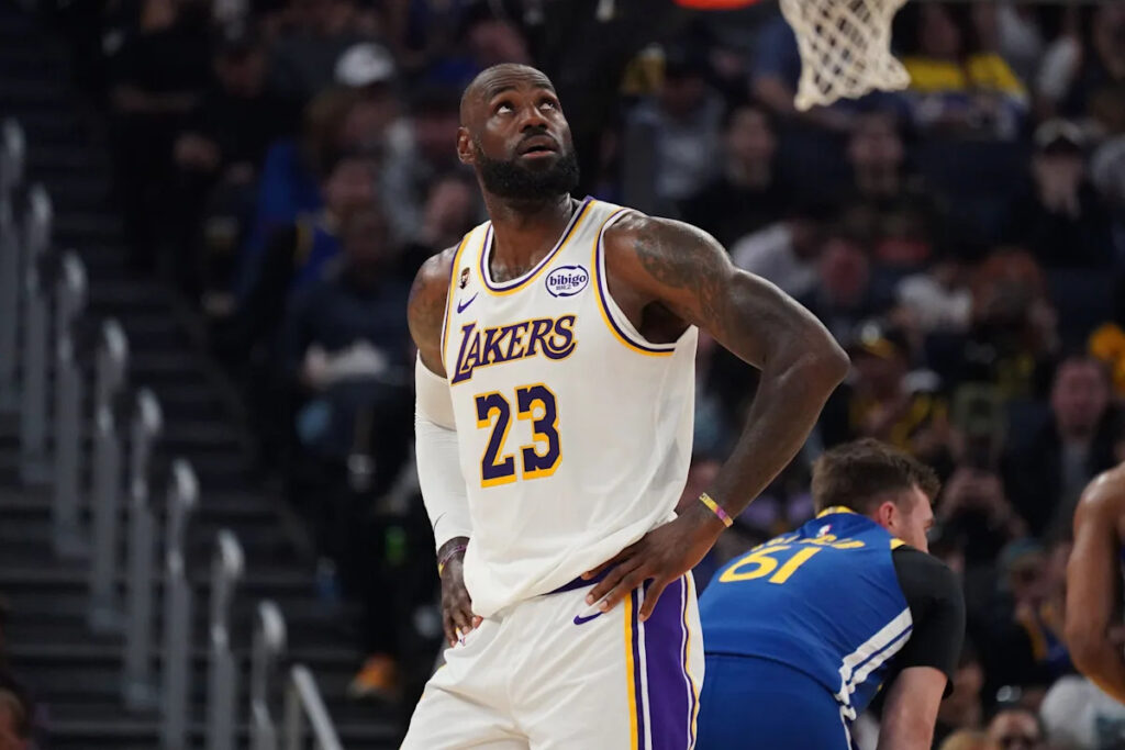 What jersey will LeBron James wear with 76ers? King James’ jersey timeline
