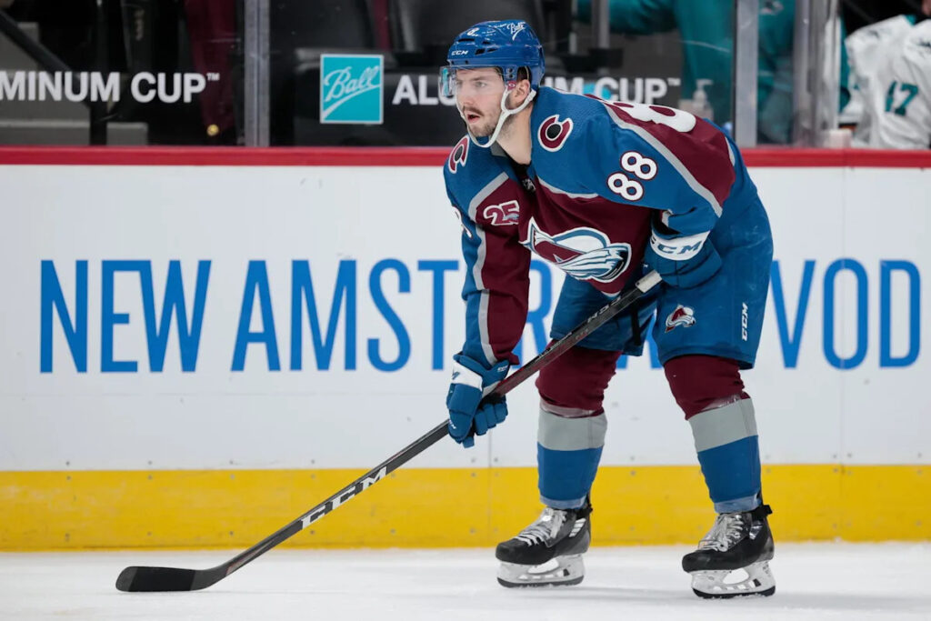 Former Avalanche Defender Lands With Hated Rival