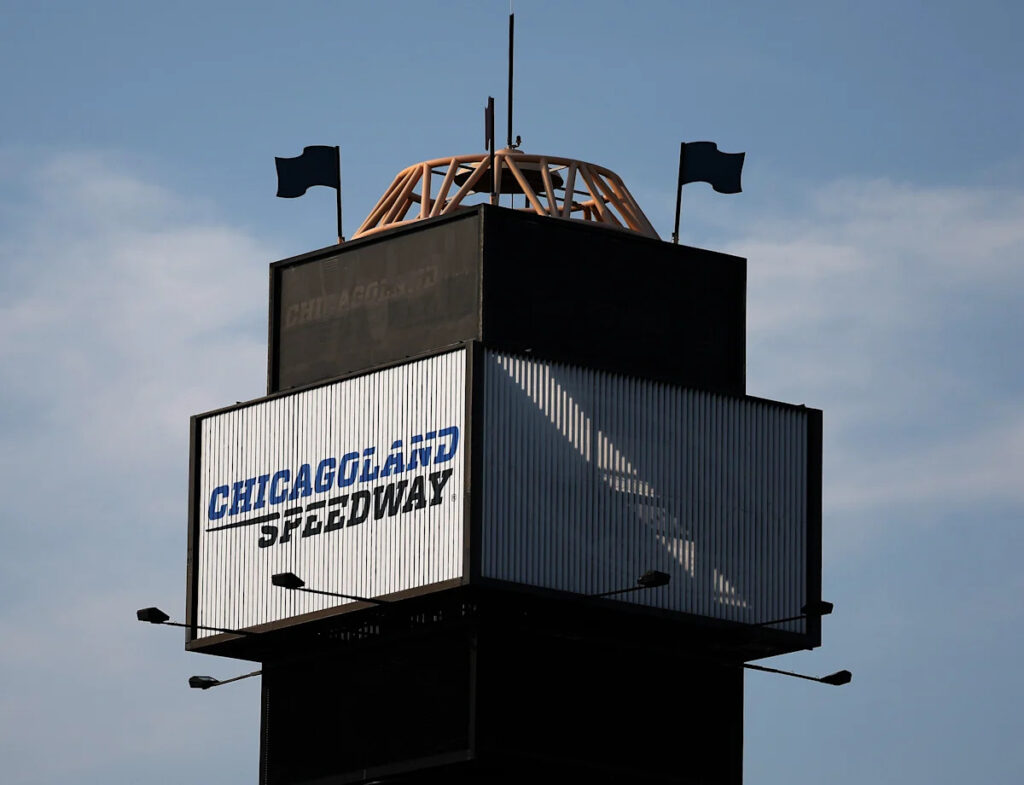 NASCAR O’Reilly Series race at Chicagoland delayed by rain