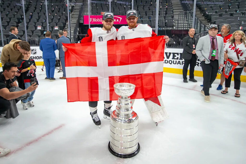 Carlson Signs With Lightning and Andersen With the Oil – Day 2, Open Thread Carlson Signs With Lightning and Andersen With the Oil – Day 2, Open Thread