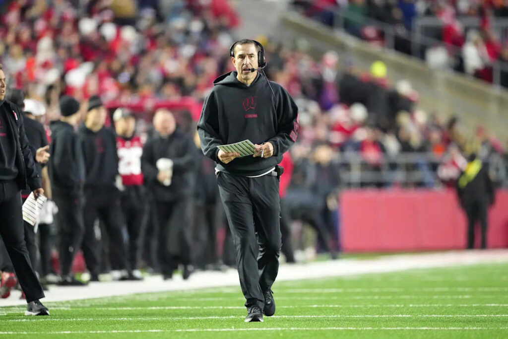 Badgers hire former Ohio State, NFL LB to key front office role Badgers hire former Ohio State, NFL LB to key front office role