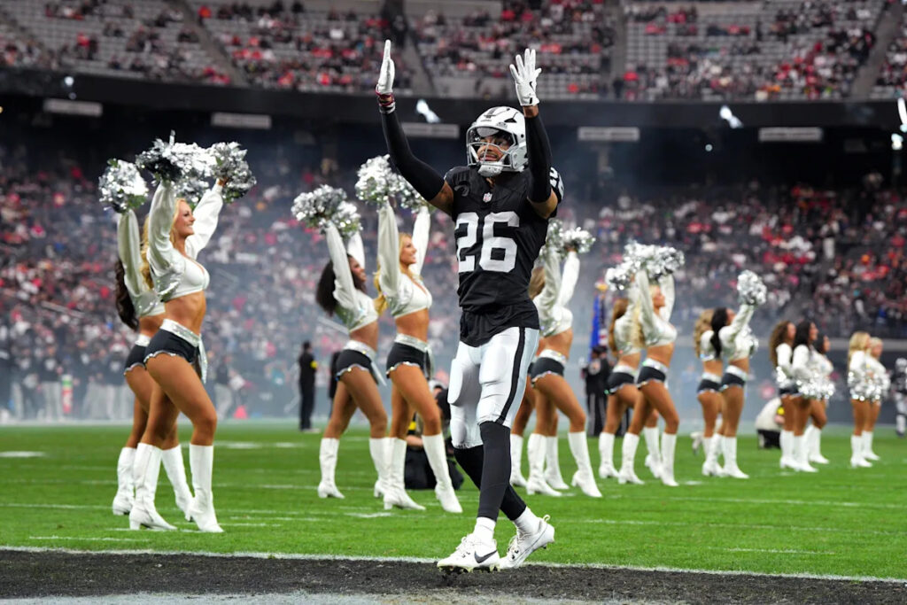 Will Raiders cornerback Darien Porter make the leap? Will Raiders cornerback Darien Porter make the leap?